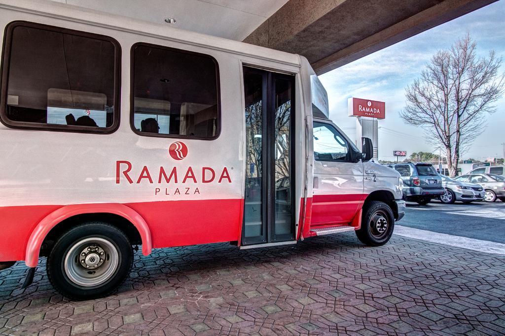 Ramada Plaza By Wyndham Atlanta Airport Hotel Kültér fotó